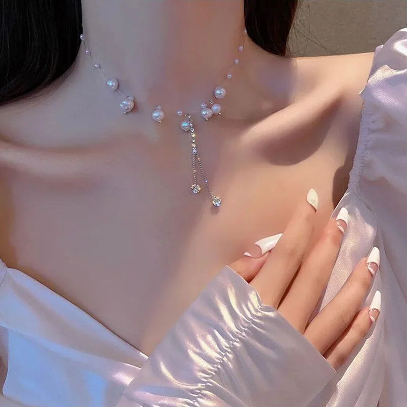 Gargantilla de perlas Aureline – collar ajustable de color dorado, perla brillante