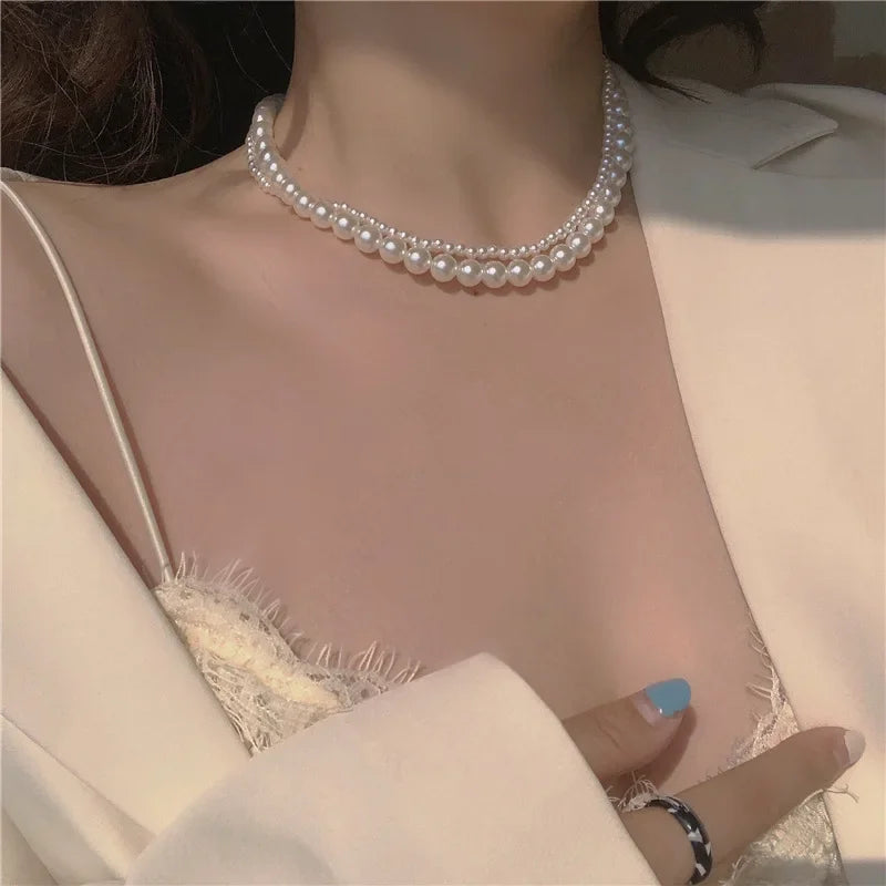 Aureline Perlen-Choker – Verstellbare goldfarbene Halskette mit glänzender Perle