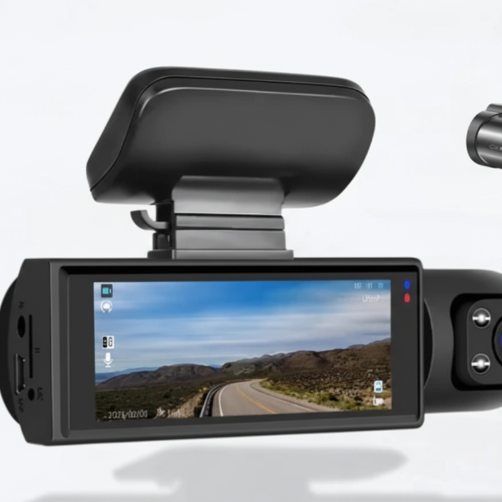Cameră auto Full HD cu 3 canale - camere frontală, pentru habitaclu și pentru vedere din spate, vedere nocturnă