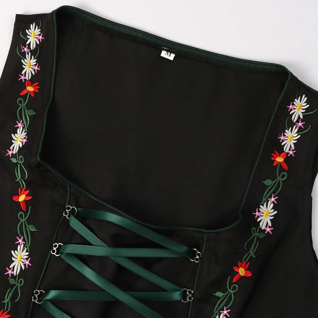 Sukienka dirndl AlpenGlorie — koronkowe wykończenie, fartuch w komplecie, odświętna