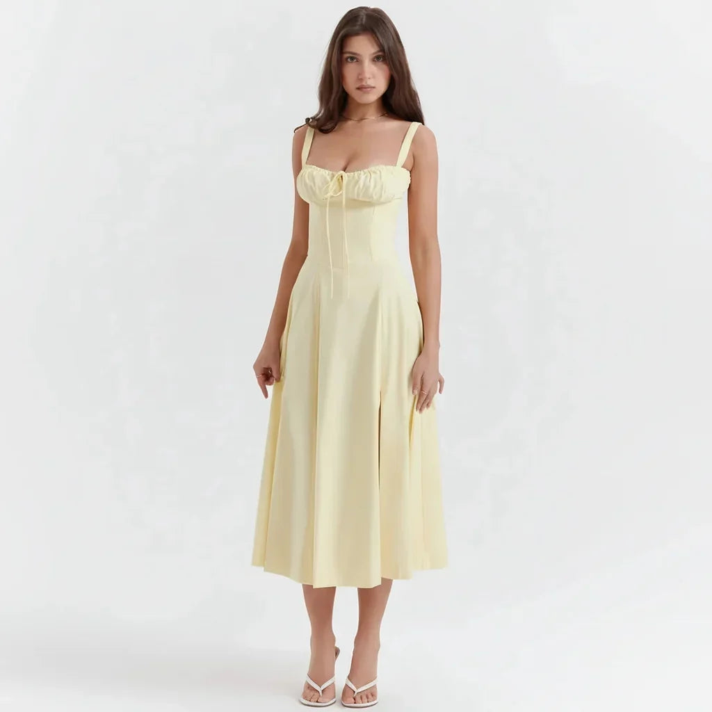 Vestido midi de verão com corpete estruturado tipo espartilho