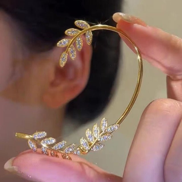 Brincos de mola ajustáveis AuroraClip para mulheres elegantes, seguros e sem necessidade de perfuração