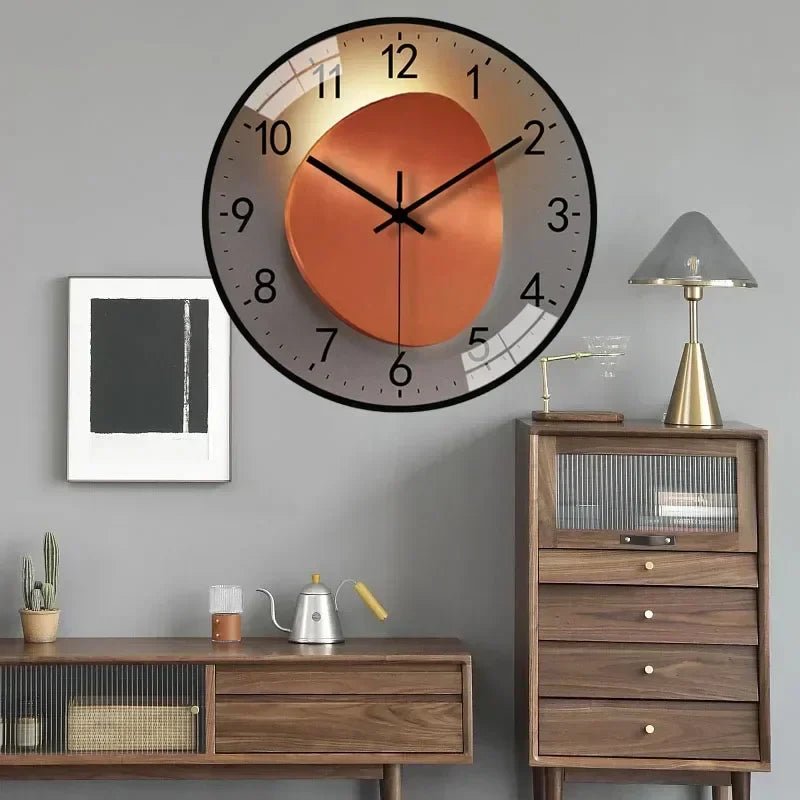 Egyszerű falióra elegáns kialakítással és pontos óraművel – Esilora