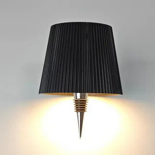 Lampă modernă cu LED în formă de sticlă - fără fir și cu intensitate reglabilă