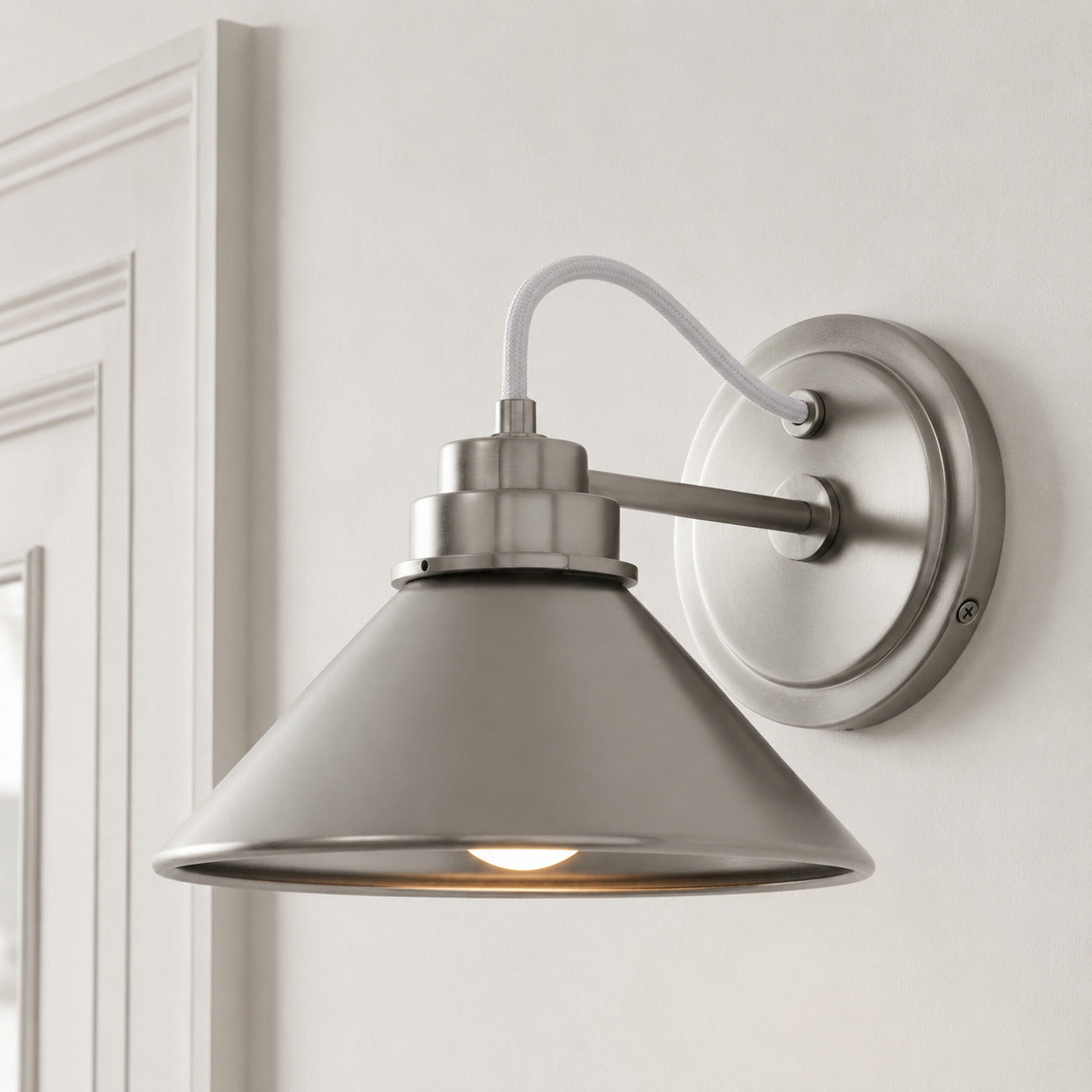 Aurenza Curved Arm Globe Wall Sconce – Modern Industrial Wall Lamp for Bathroom, Bedroom, and Hallway | Esilora