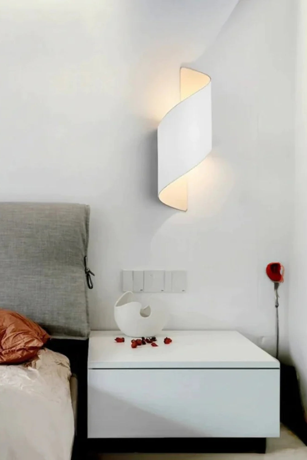 Modernes Design Spiralförmige Metall-Wandleuchte | Esilora