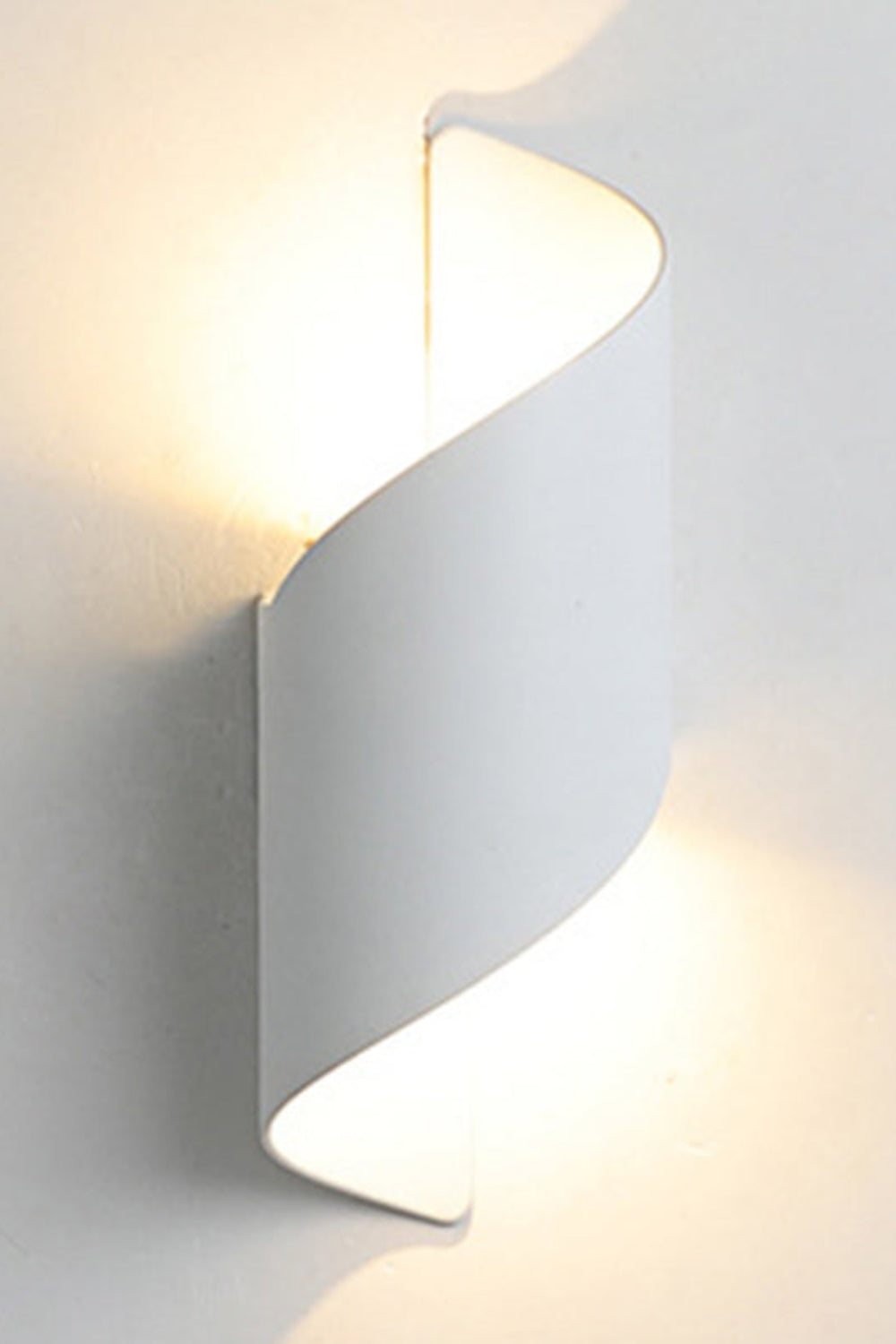 Modernes Design Spiralförmige Metall-Wandleuchte | Esilora
