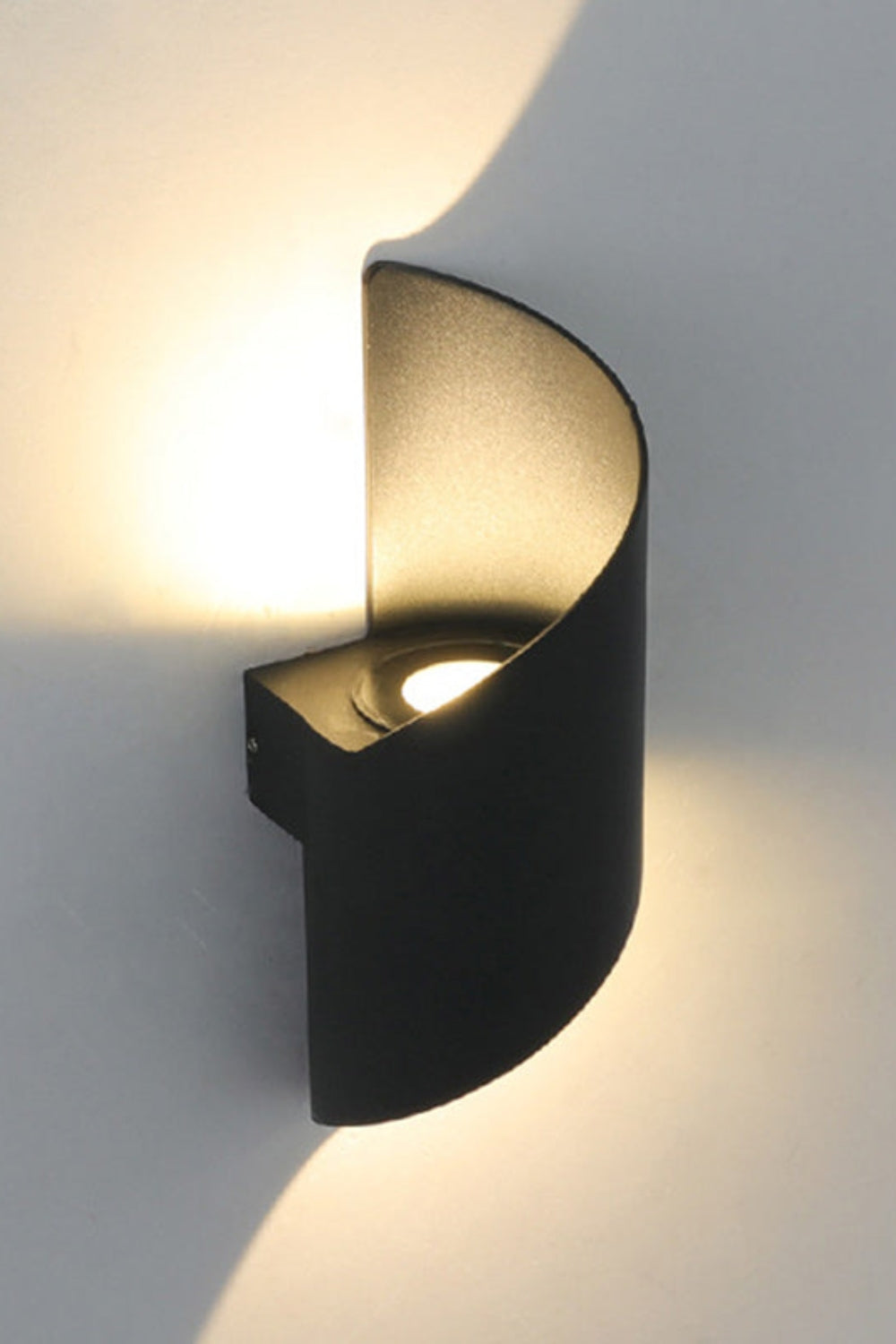 Modernes Design Spiralförmige Metall-Wandleuchte | Esilora