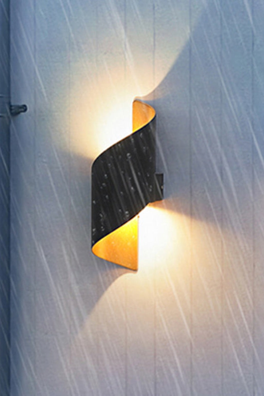 Modernes Design Spiralförmige Metall-Wandleuchte | Esilora