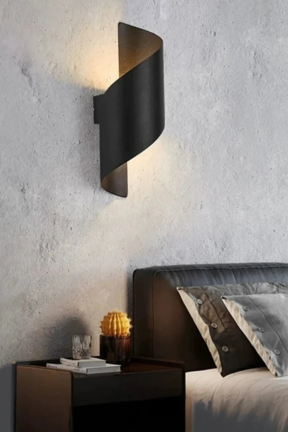 Modernes Design Spiralförmige Metall-Wandleuchte | Esilora