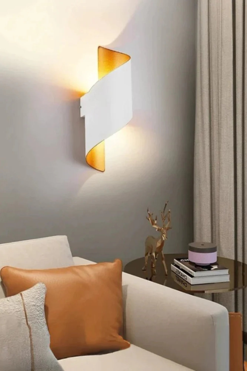 Modernes Design Spiralförmige Metall-Wandleuchte | Esilora