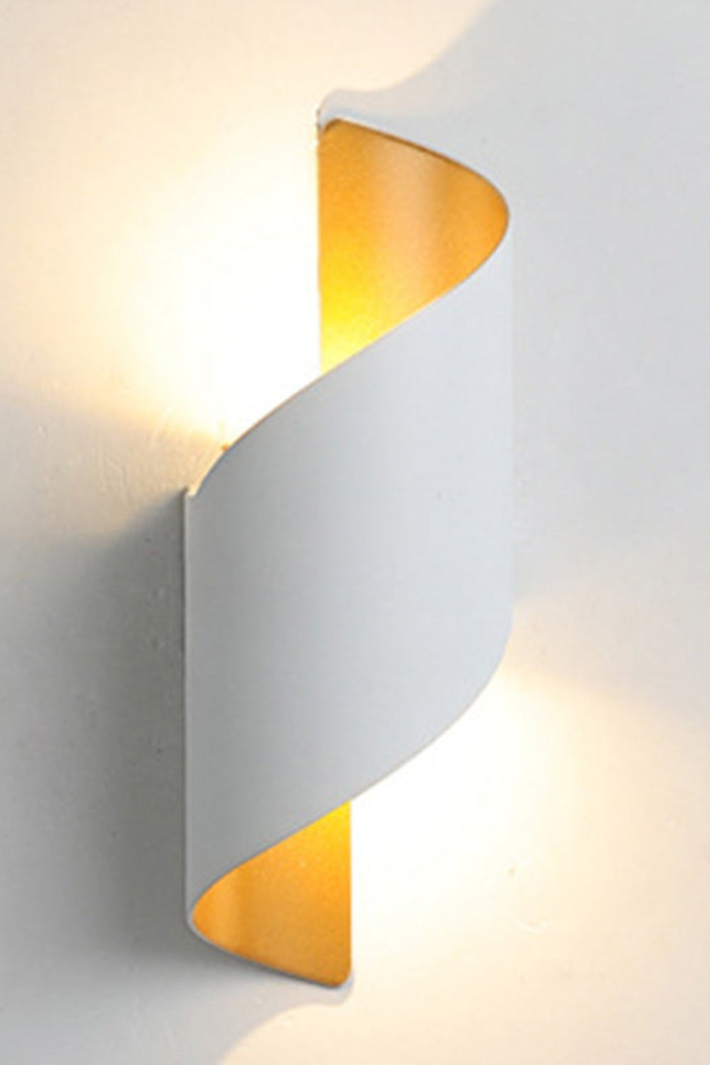 Modernes Design Spiralförmige Metall-Wandleuchte | Esilora