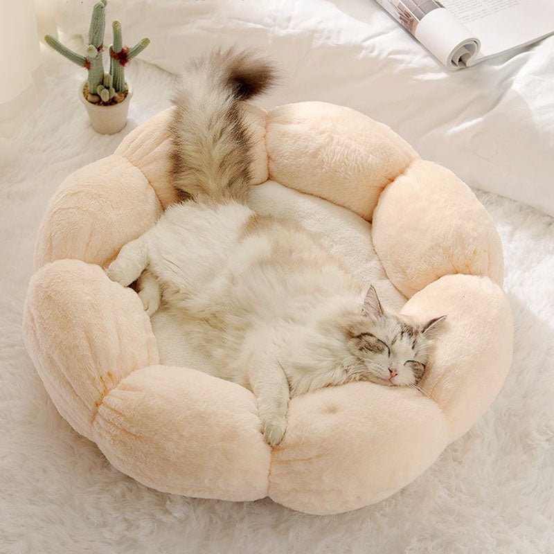 BlossomPaw Flower Shape Cat Bed For Deep Sleep And Relaxation For Cats
