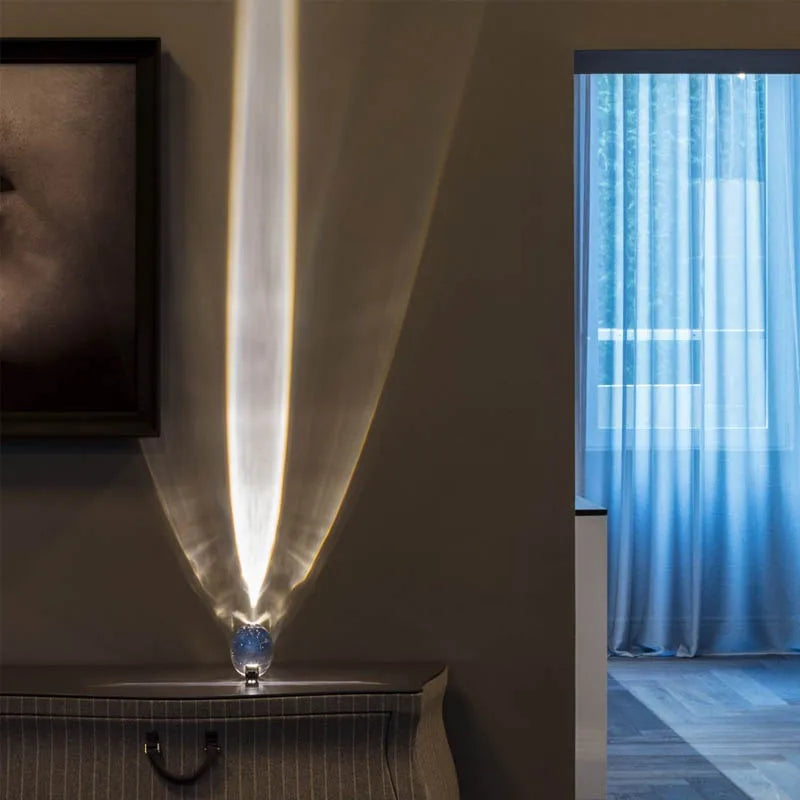 Lampada notturna di cristallo a forma di occhio Auravine — proiezione di stelle, luce rilassante