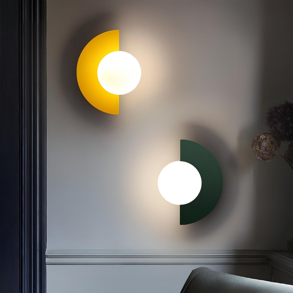 Lampada da parete Arctiq – LED integrato caldo scandinavo semicircolare