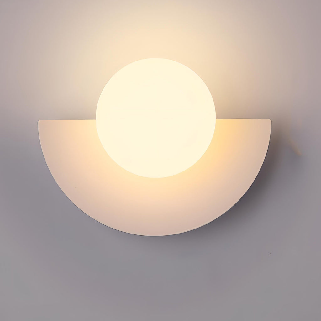 Lampada da parete Arctiq – LED integrato caldo scandinavo semicircolare