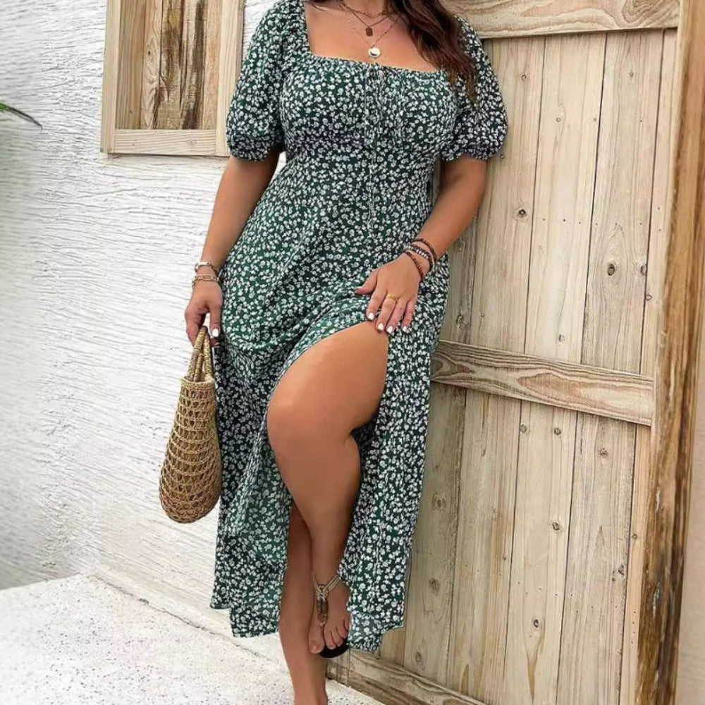 Vestido floral de manga curta para mulher — corte descontraído, aberturas laterais