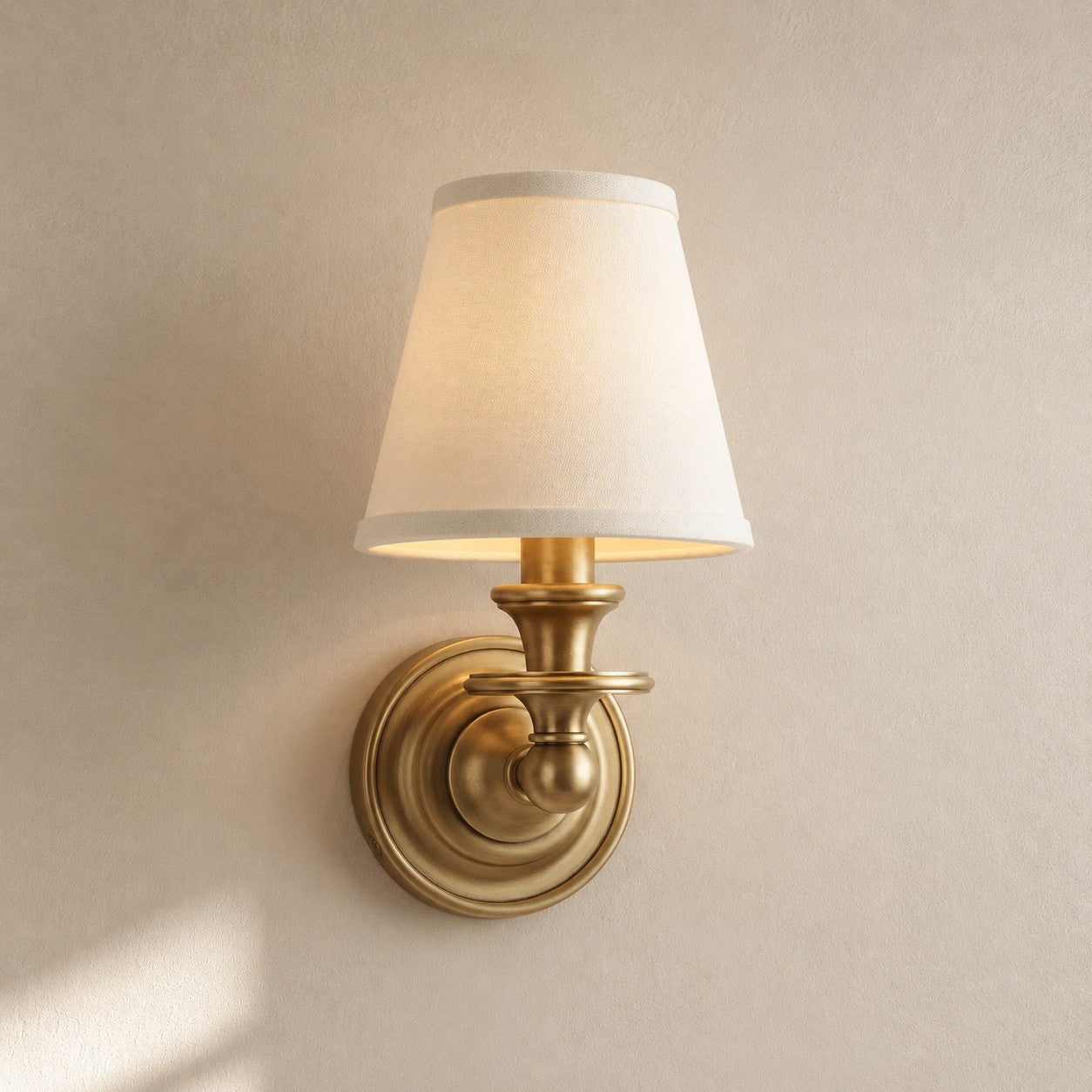 Rowan Drum Shade Wall Sconce – Fabric Sconce Light for Cozy Cottage Lighting | Esilora