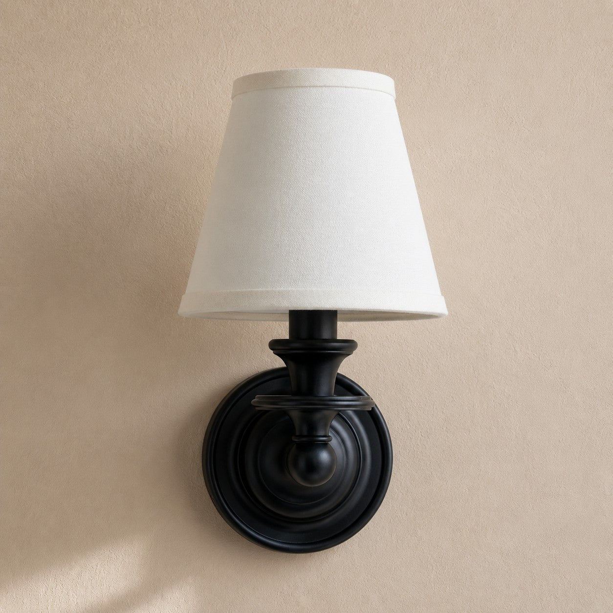 Rowan Drum Shade Wall Sconce – Fabric Sconce Light for Cozy Cottage Lighting | Esilora