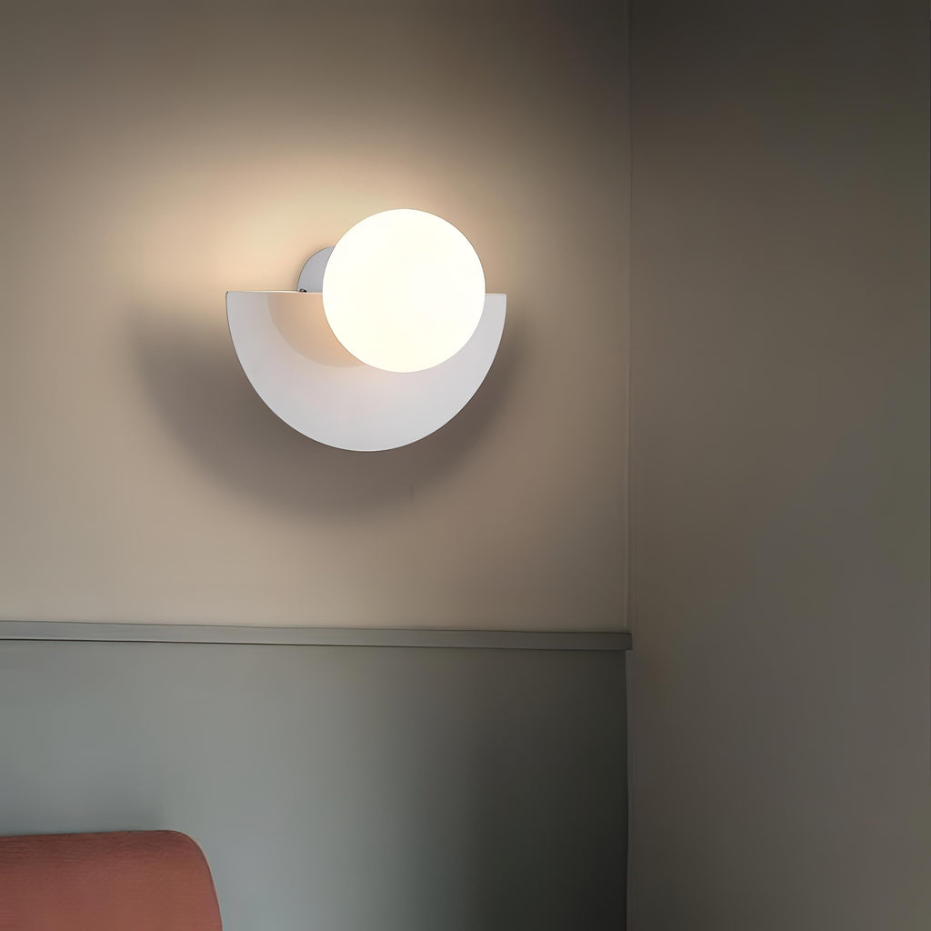 Lampada da parete Arctiq – LED integrato caldo scandinavo semicircolare