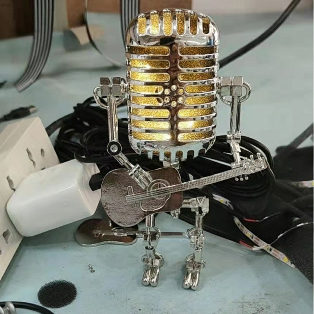 Industrial Metal Table Lamp — Retro Robot Sculpture