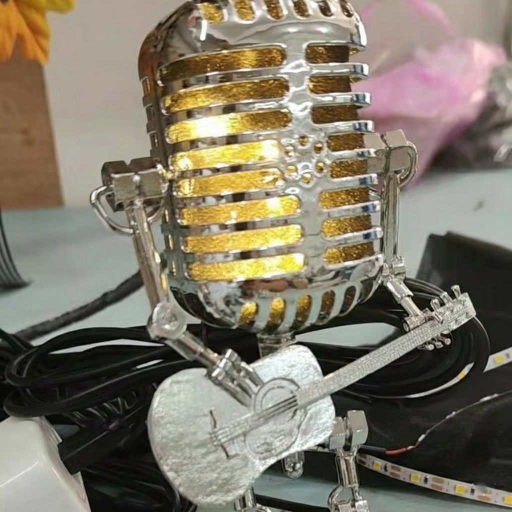 Industrial Metal Table Lamp — Retro Robot Sculpture