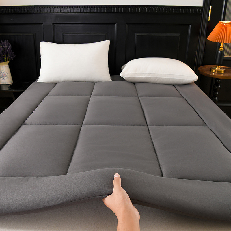 Topmadras med pillow top — dybe lommer, åndbar polstring