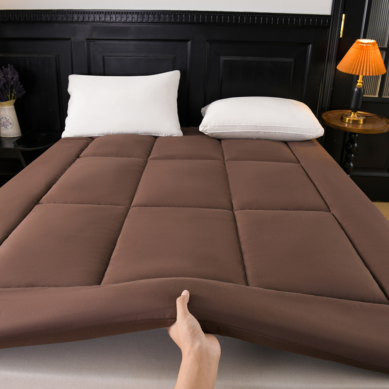 Topmadras med pillow top — dybe lommer, åndbar polstring