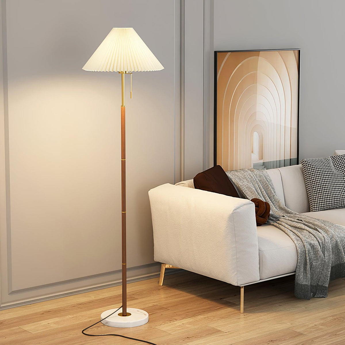 Klassische, nostalgische Stehlampe mit Plisseeschirm