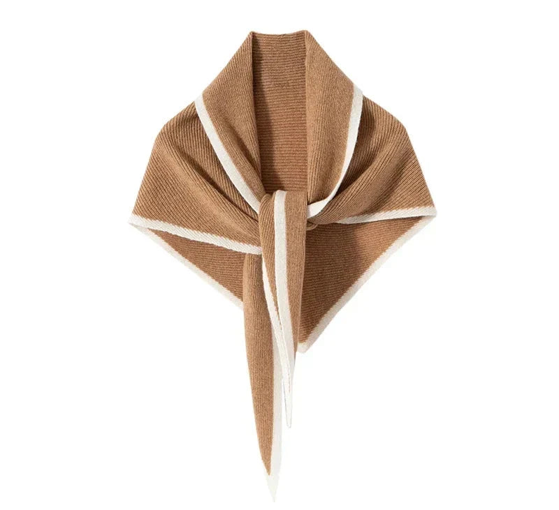 Sciarpa triangolare in maglia Arvanna da donna — comfort caldo e morbido