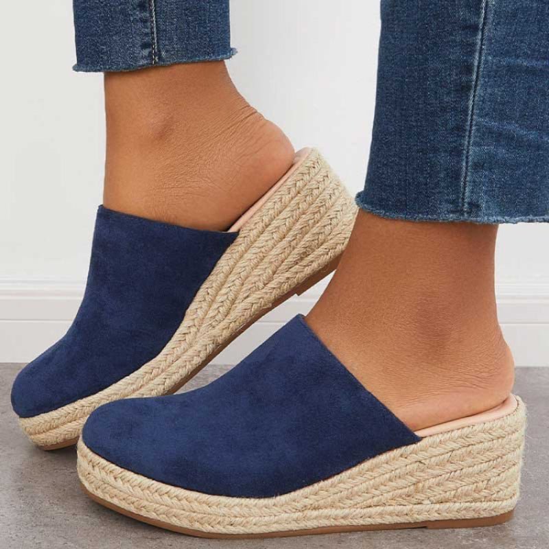 AeroCove Light Platform Sandals With Cushioned Comfort