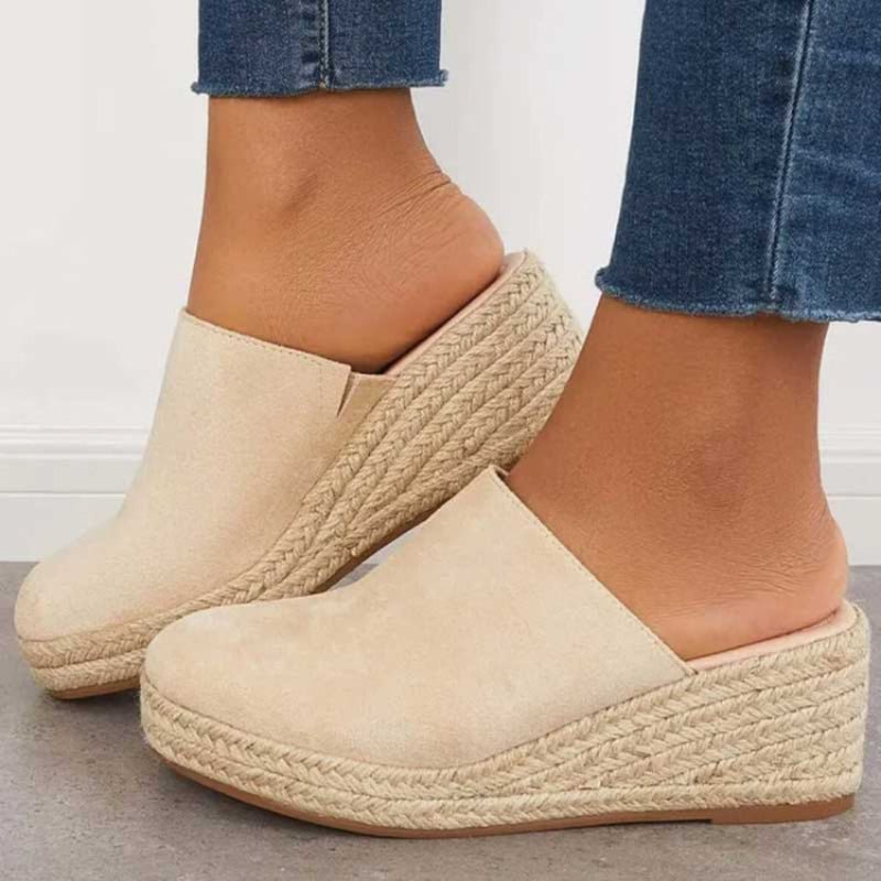 AeroCove Light Platform Sandals With Cushioned Comfort