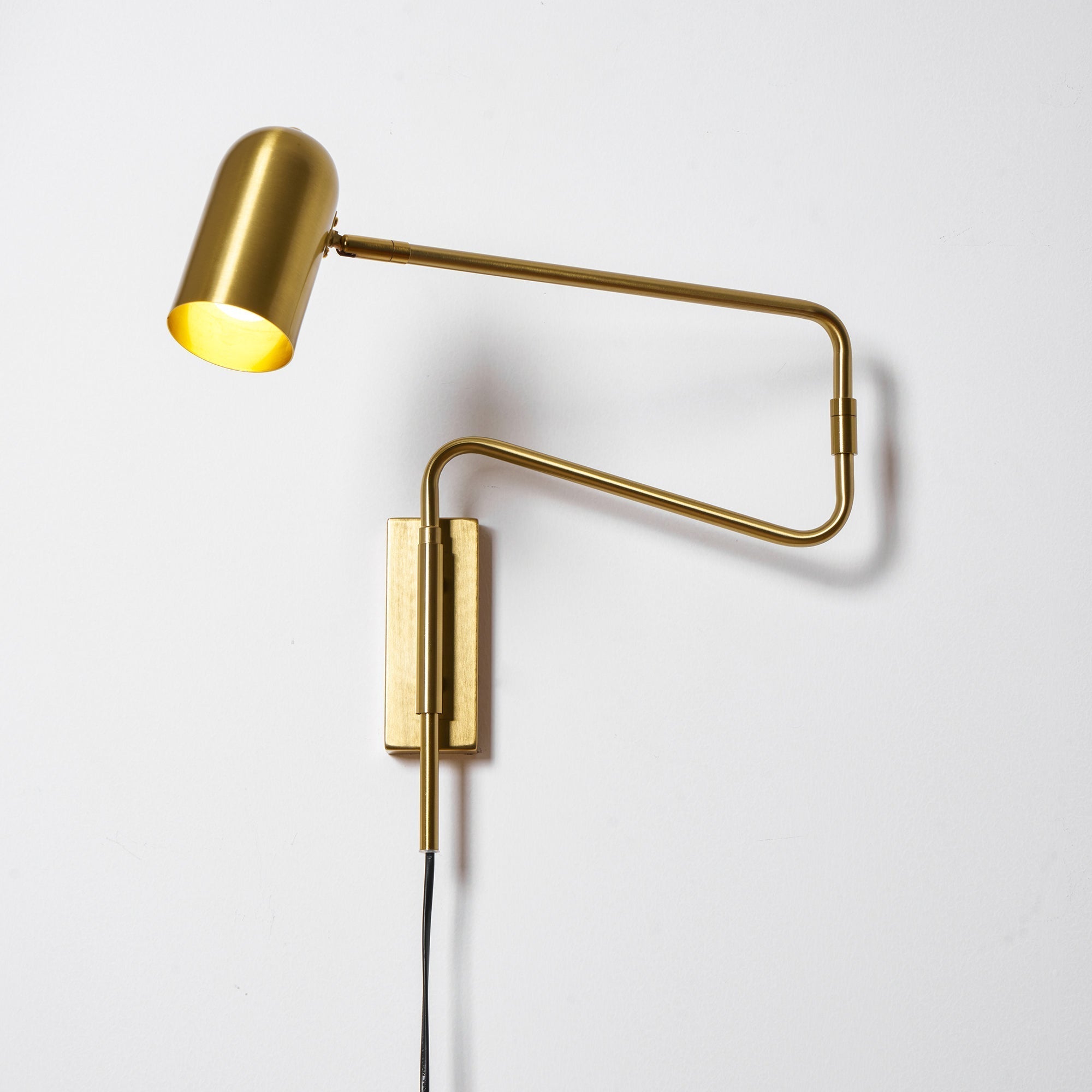 Adjustable Arm Plug In Wall Lamp | Esilora