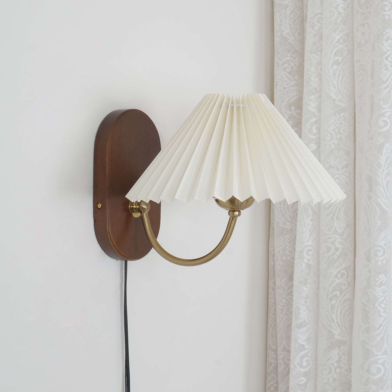Louise Plug In Wall Lamp | Esilora