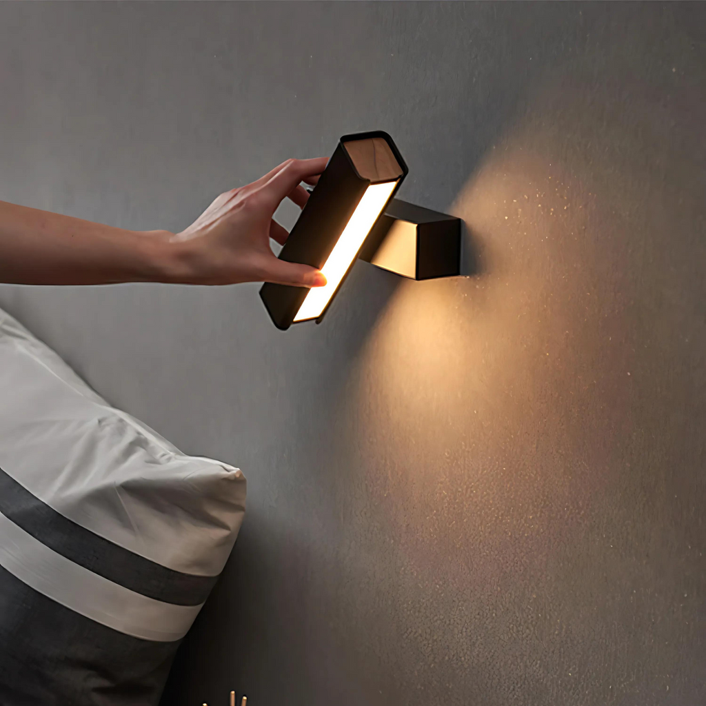 Moderne væglampe i aluminium med Light Line-design | Esilora