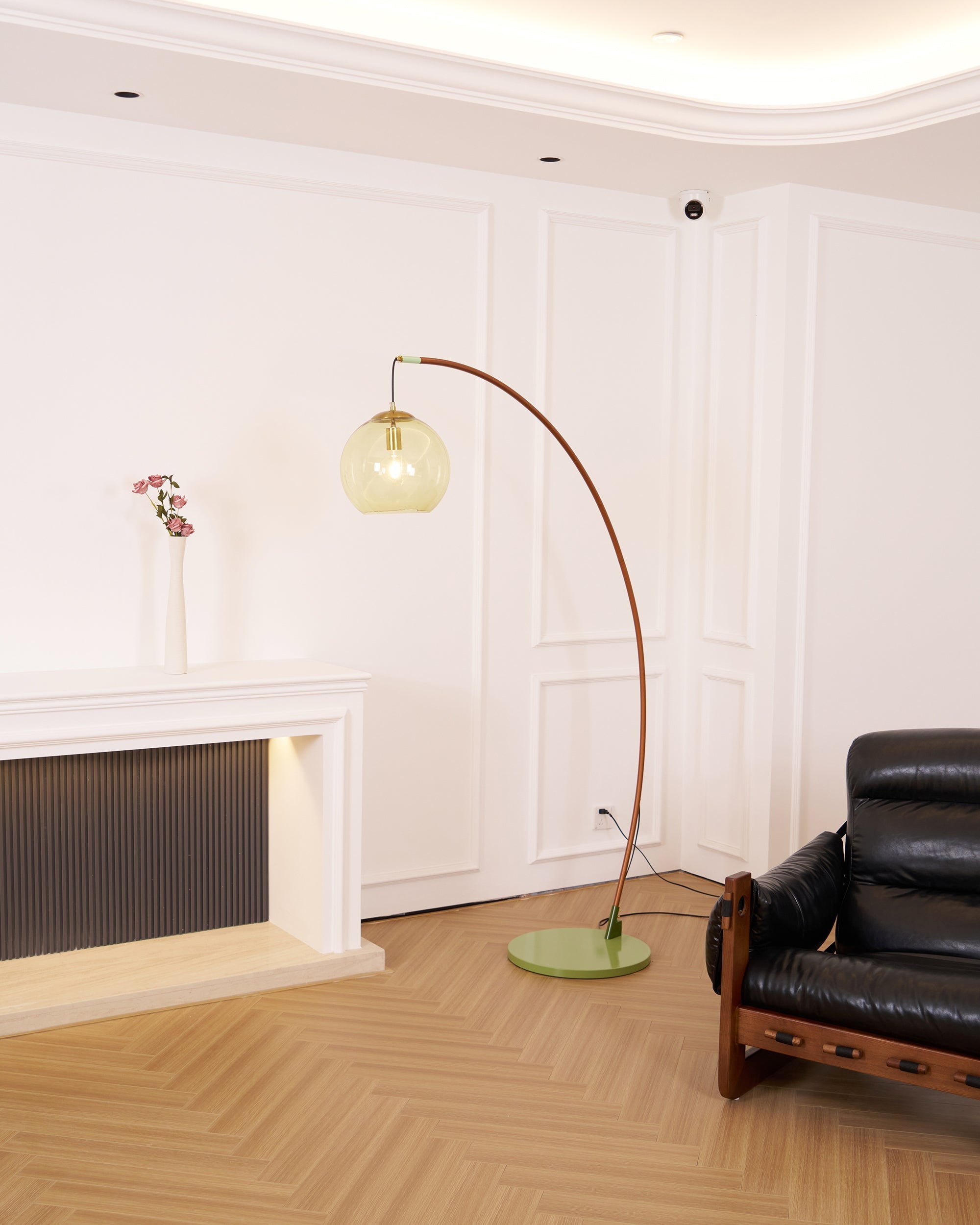 Joni Arc Floor Lamp | Esilora
