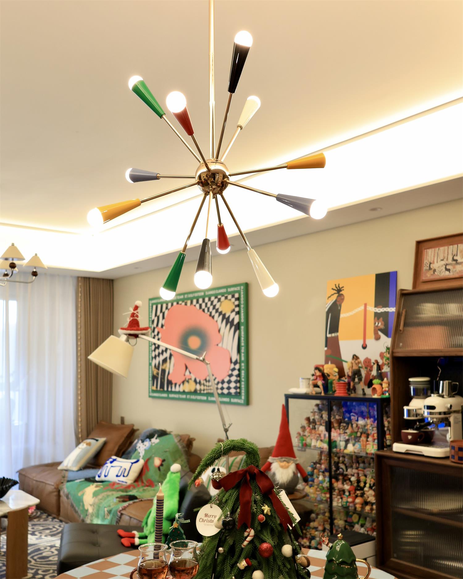 Ivoran Fireworks Chandelier - Gold Metal Sputnik Cone Shade Mid Century Light for Dining Room | Esilora