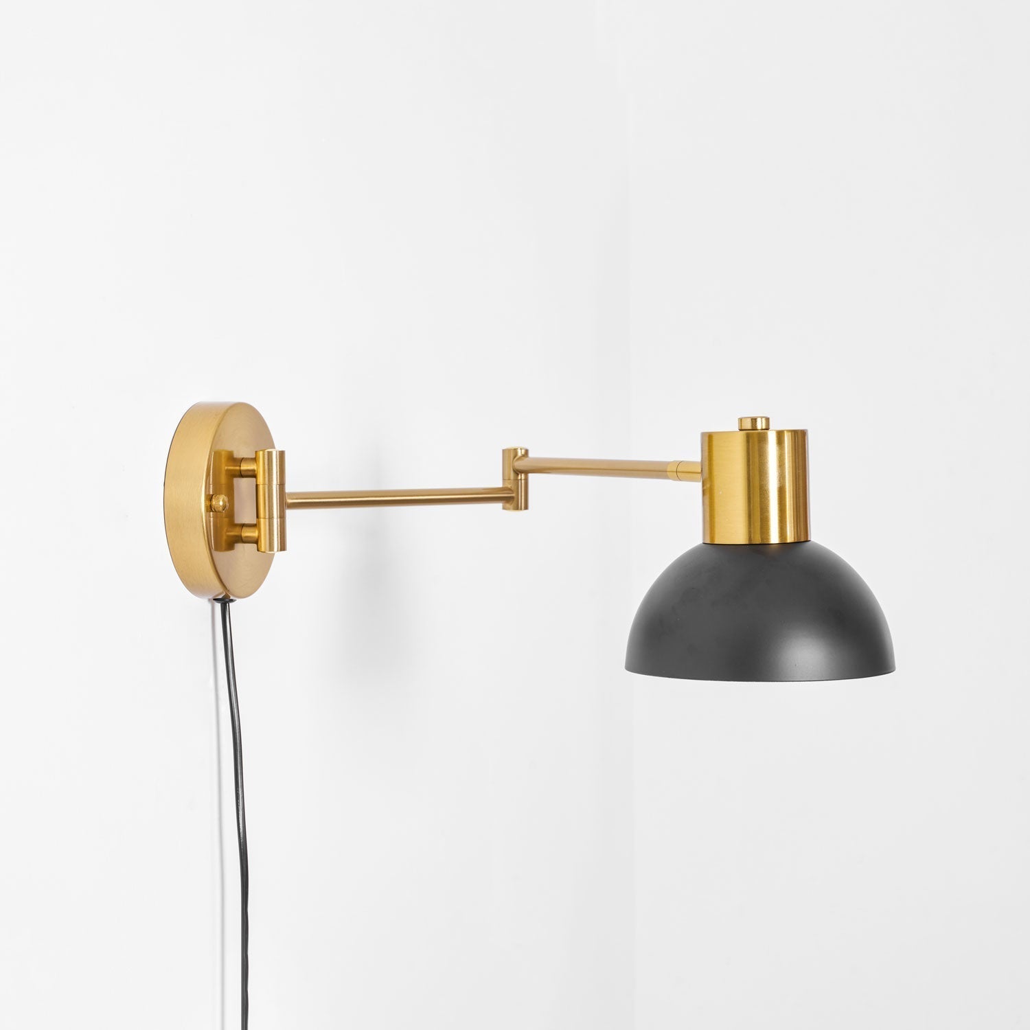 Adjustable Arm Plug In Wall Lamp | Esilora