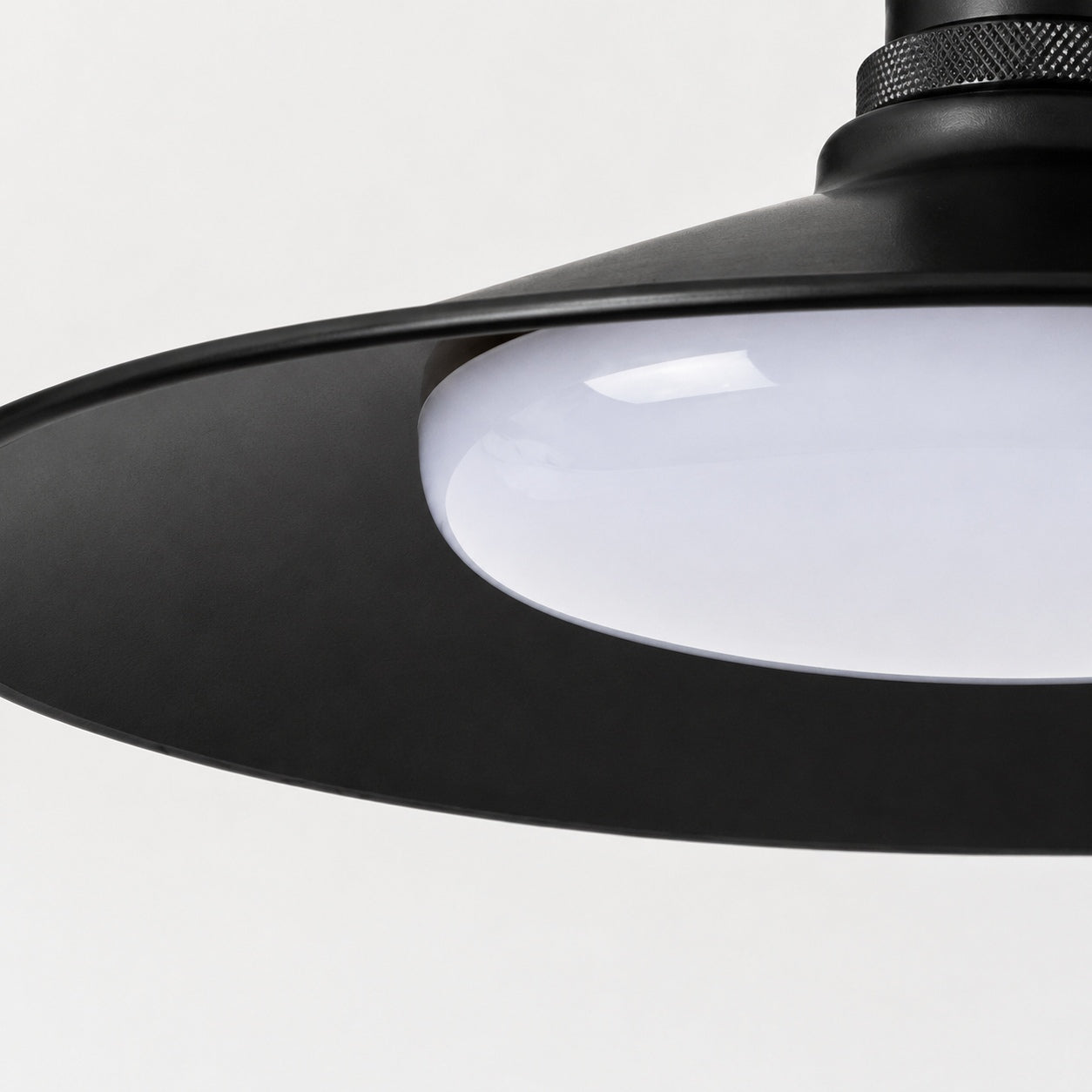 Lampada a sospensione e da soffitto in metallo per esterni Leviaxa | Esilora