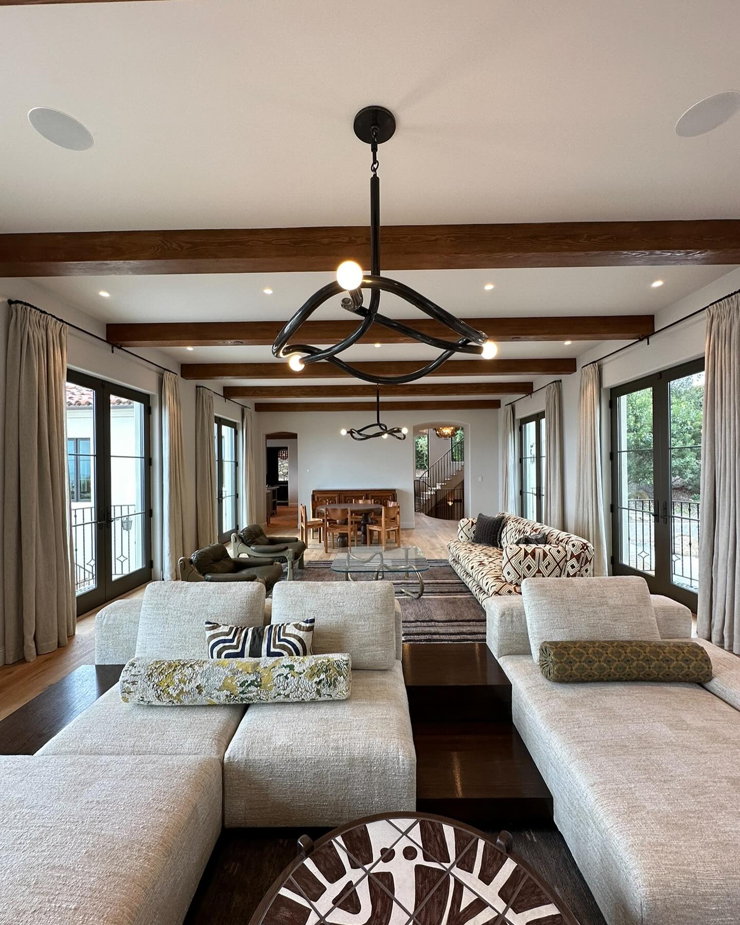Tryst Chandelier | Esilora