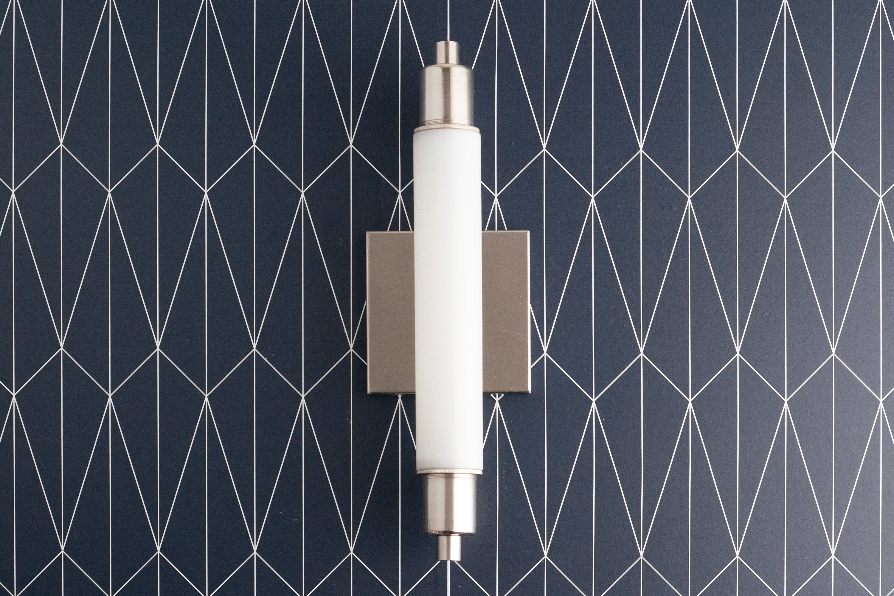 Ornato Luxe Modern Vanity Sconce - Art Deco Wall Light with Cylinder Shade | Esilora