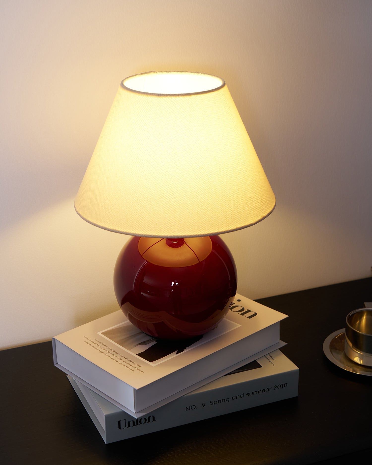 Red Nanu Table Lamp | Esilora