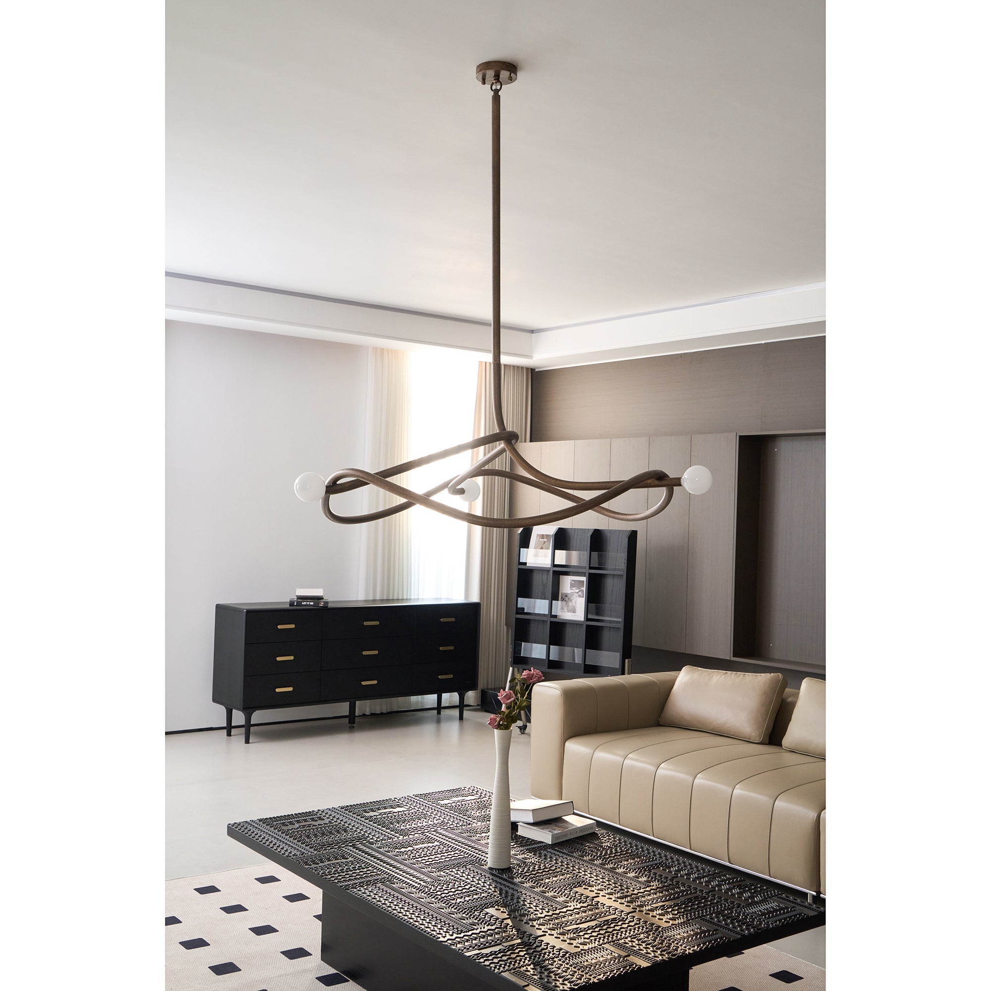 Tryst Chandelier | Esilora