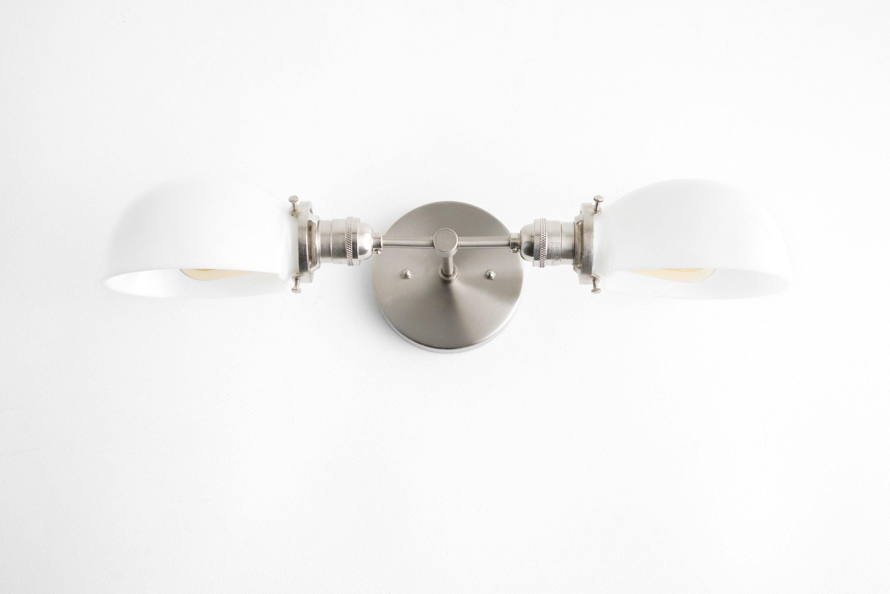 Ornato Luxe Art Deco Schminkspiegel-Wandleuchte – Opalglas-Wandlampe für Bad & Ankleidezimmer | Esilora
