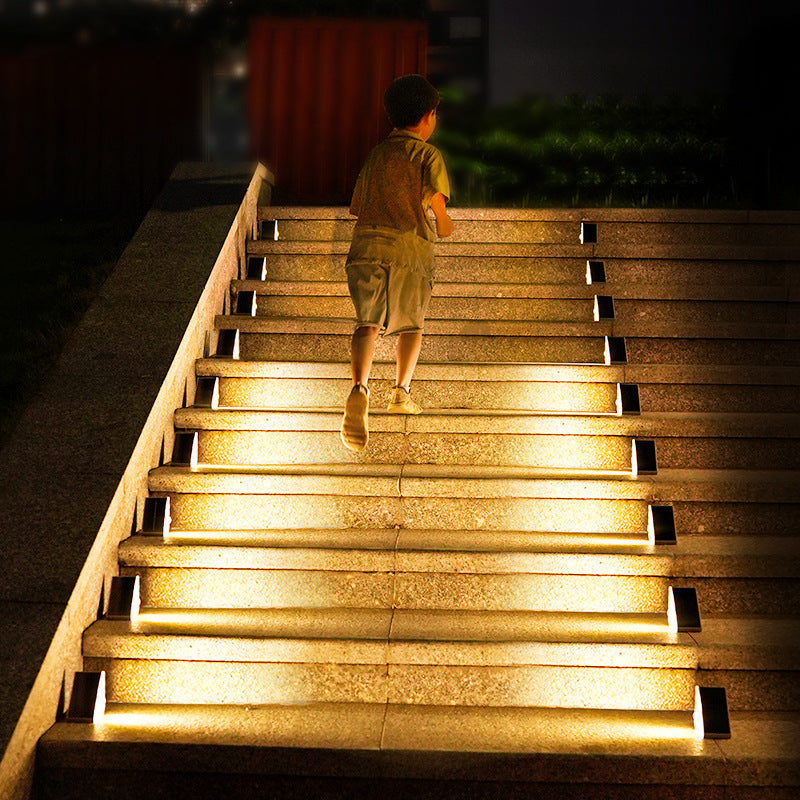Outdoor Solar Stair Lights – Warm White LED Illumination, Pack of 4 or 10 - Esilora