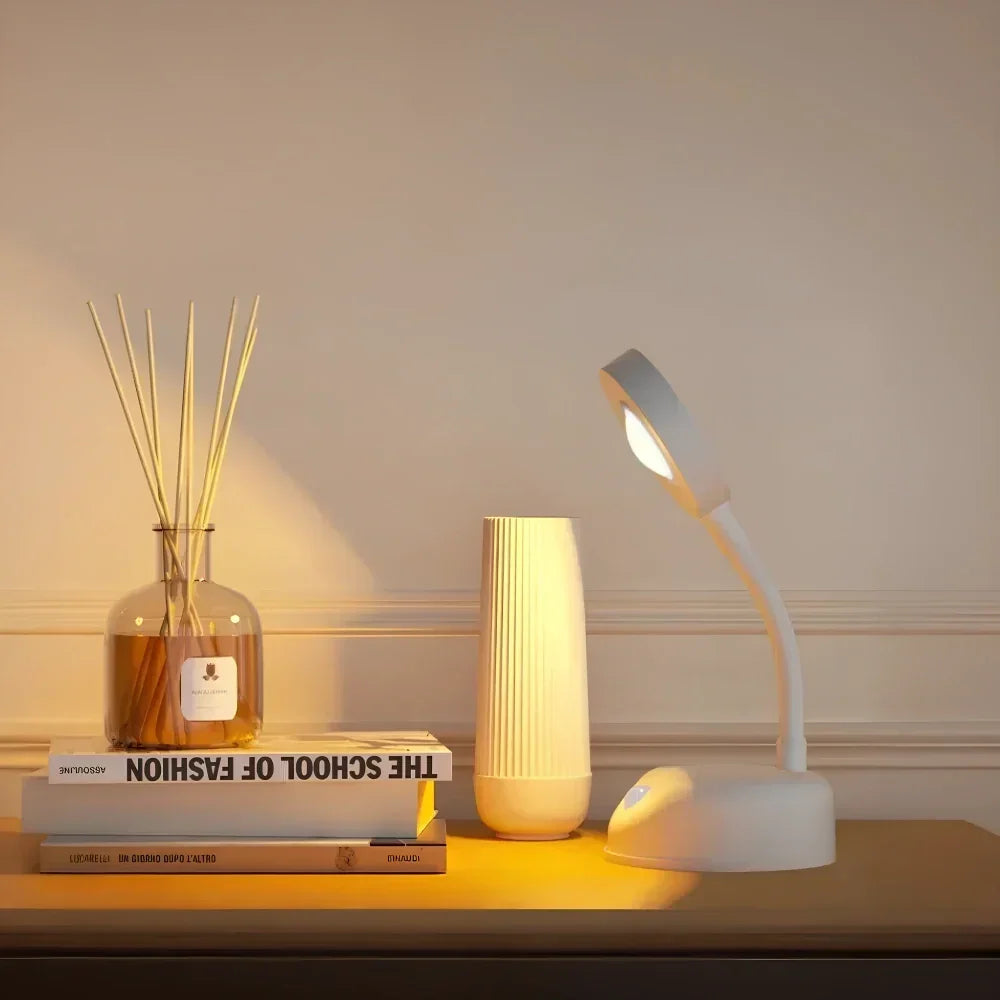 Lampă de perete LED fără fir cu senzor de mișcare — activare fără cablu