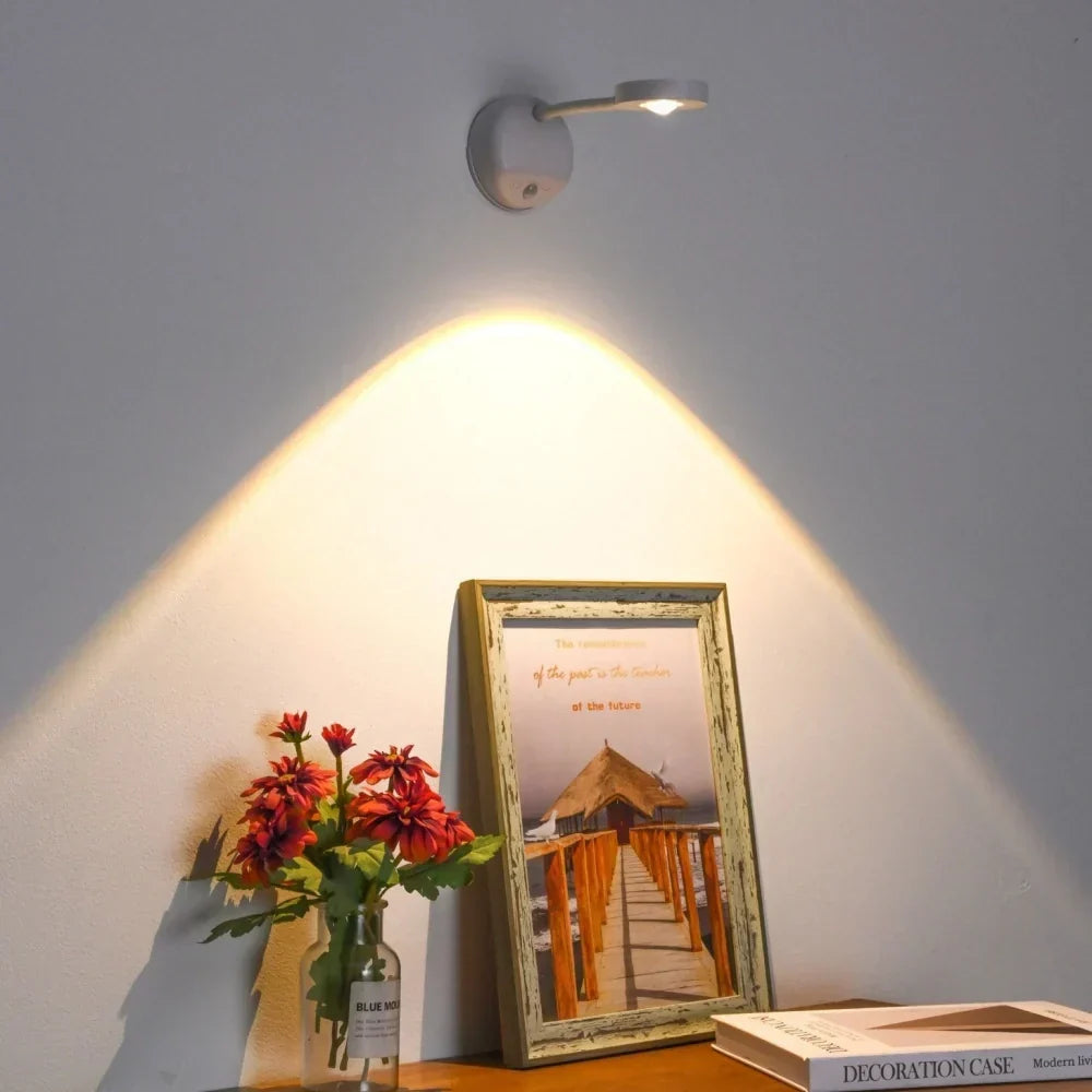 Lampă de perete LED fără fir cu senzor de mișcare — activare fără cablu