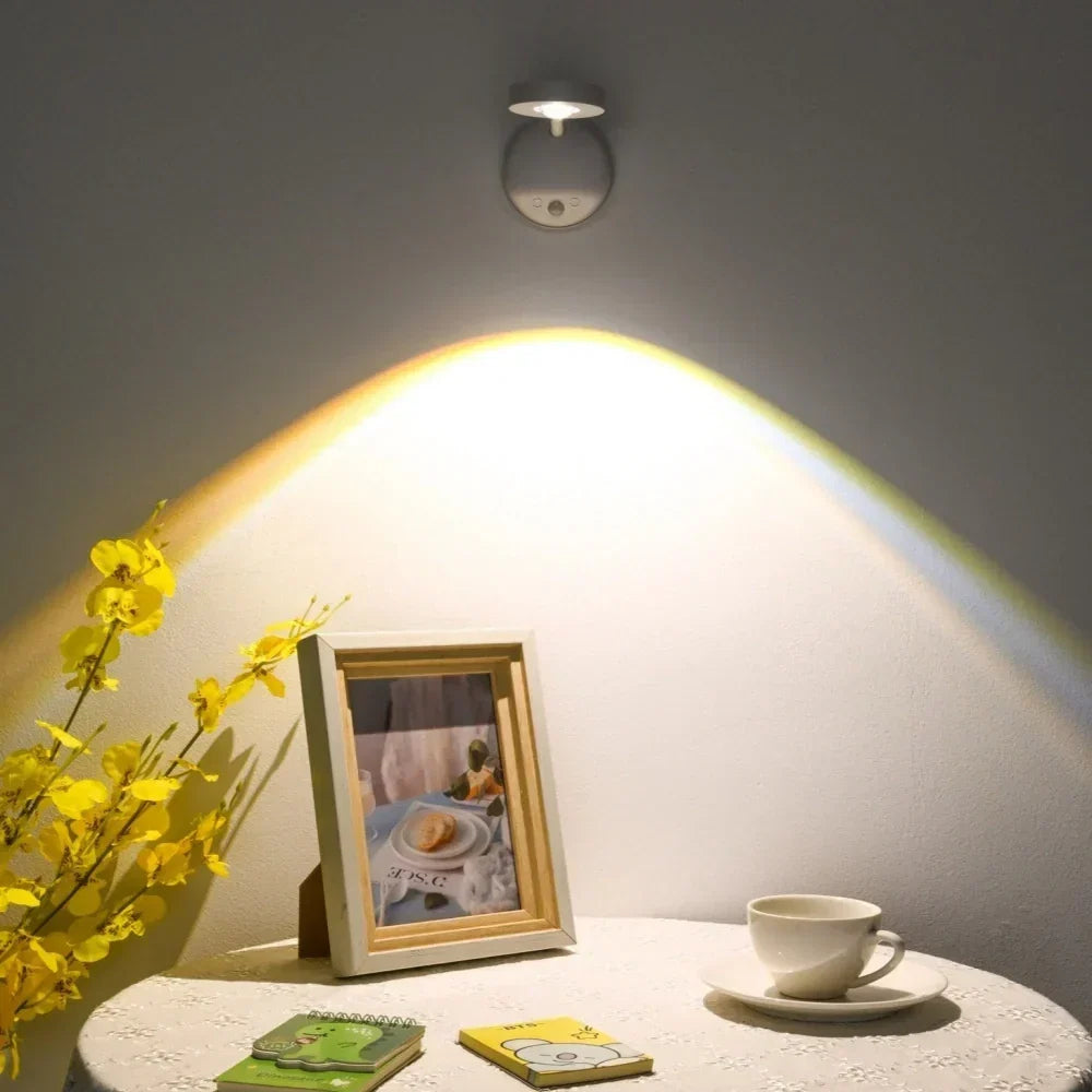 Lampă de perete LED fără fir cu senzor de mișcare — activare fără cablu
