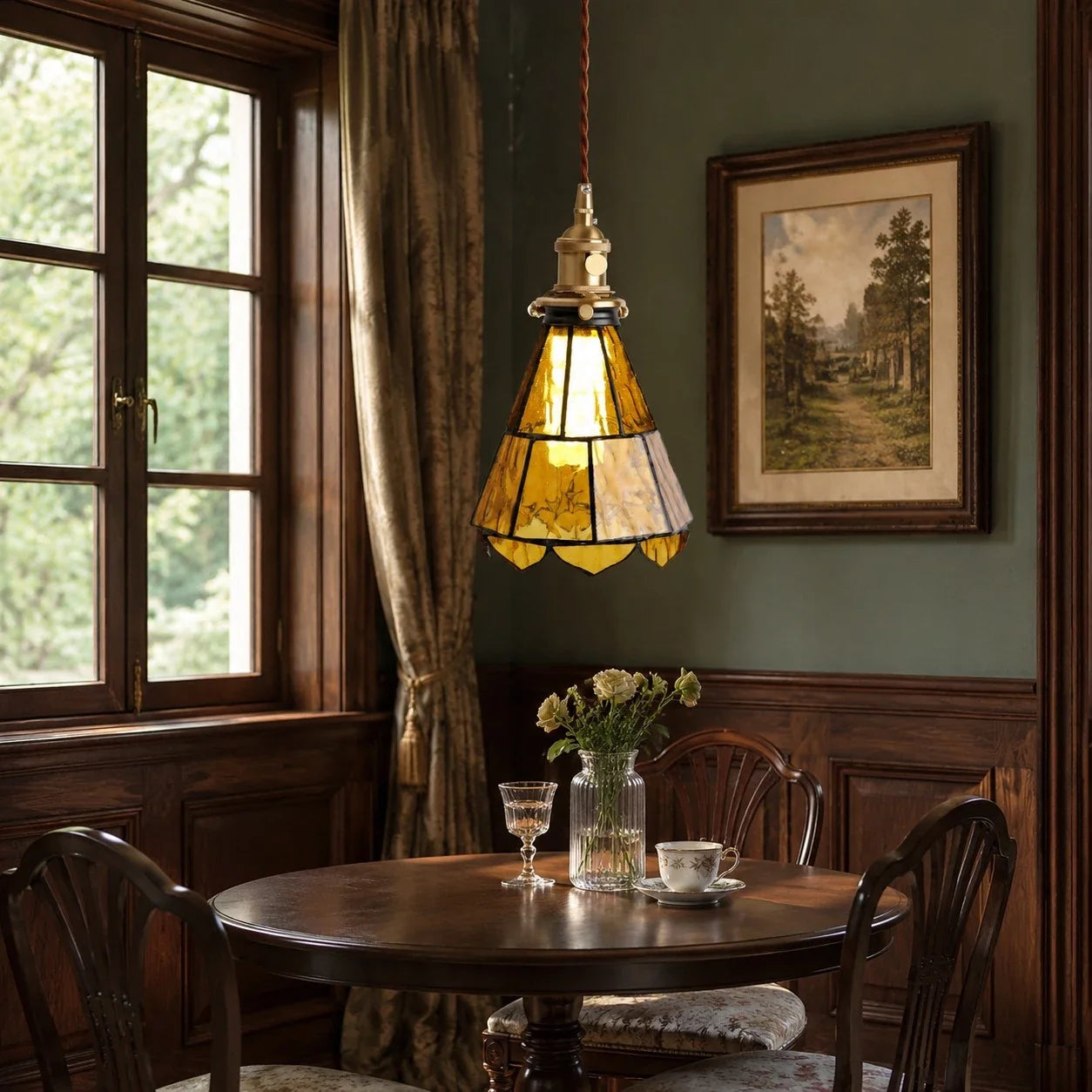 Lampada da parete in ottone e vetro ondulato in stile country francese | Esilora