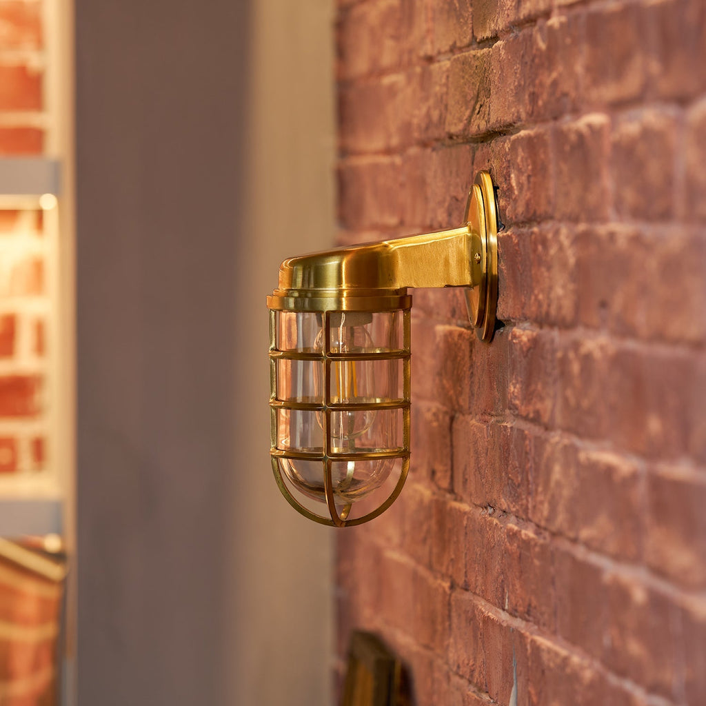 Lucid Dudley Wall Lamp | Esilora